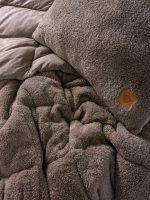 Pelus - Beige – Сет двојни јоргани и перници - Image 2