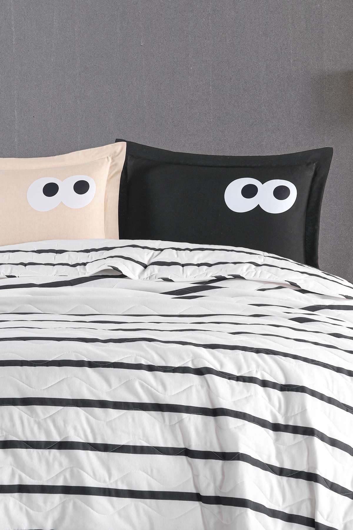 143EPJ756620-201.jpg Funny - Black, Brown – Сет дупли прекривач - Image 1