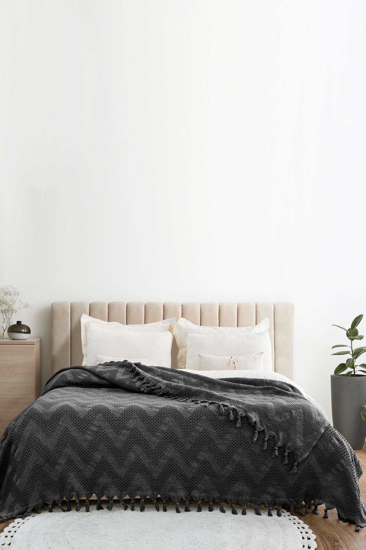 372VDN181020-201.jpg Naomi - Anthracite – Дупли пике прекривач - Image 1